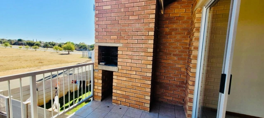 2 Bedroom Property for Sale in Pellissier Free State